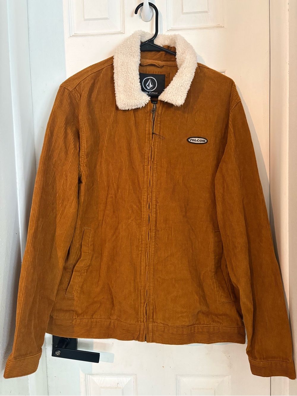 Volcom Halecrest
Corduroy Trucker Jacket